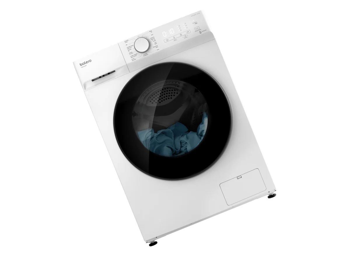 Técnico reparando lavadora Cecotec