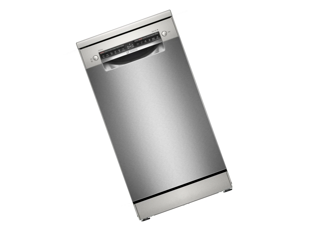 Técnico reparando lavavajillas Bosch Silence Plus