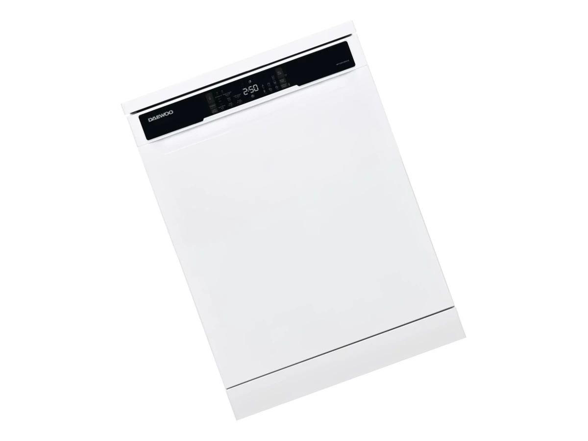 Técnico reparando lavavajillas Daewoo