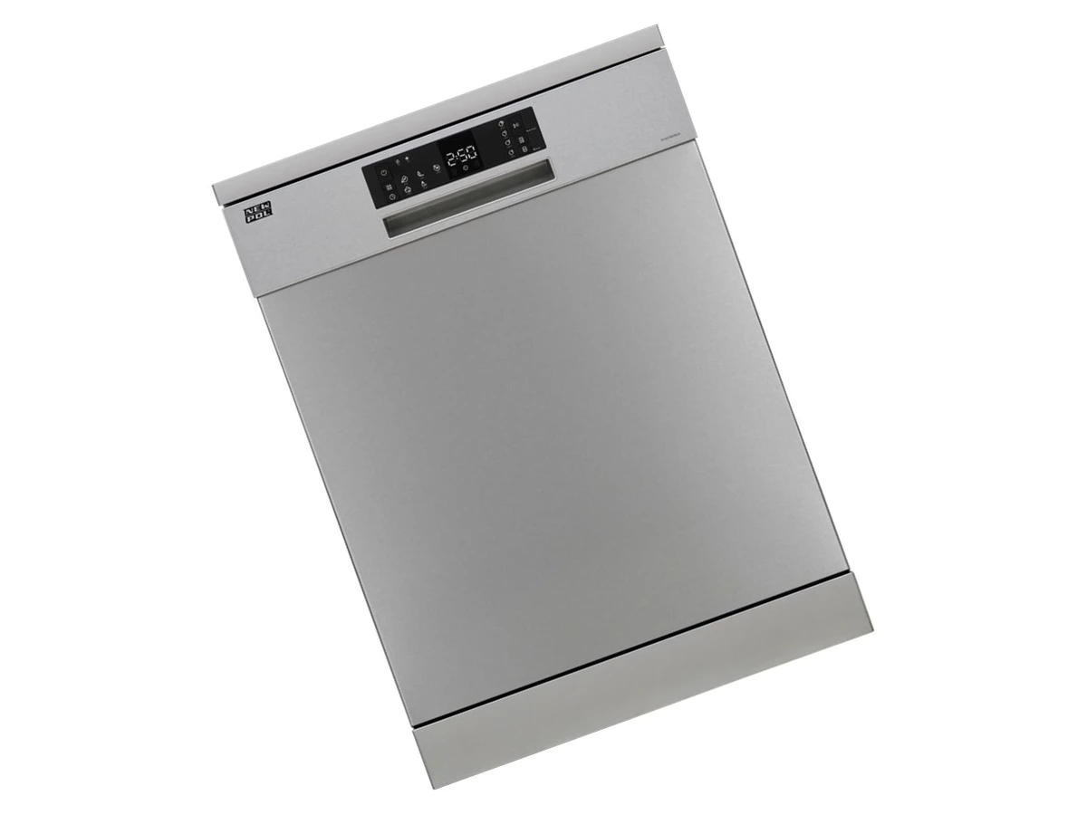 Técnico reparando lavavajillas New Pol