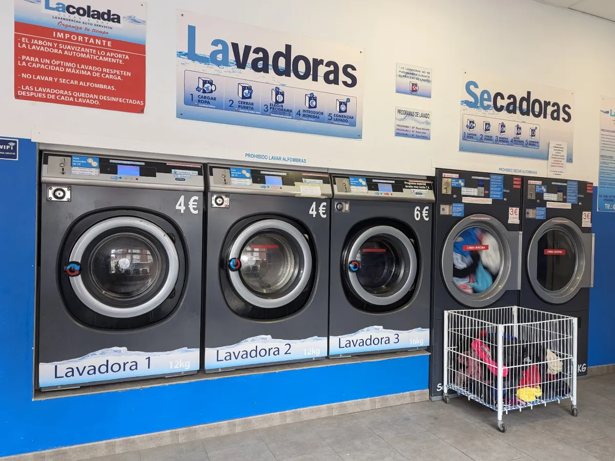 Cómo funciona una lavandería autoservicio: Guía paso a paso