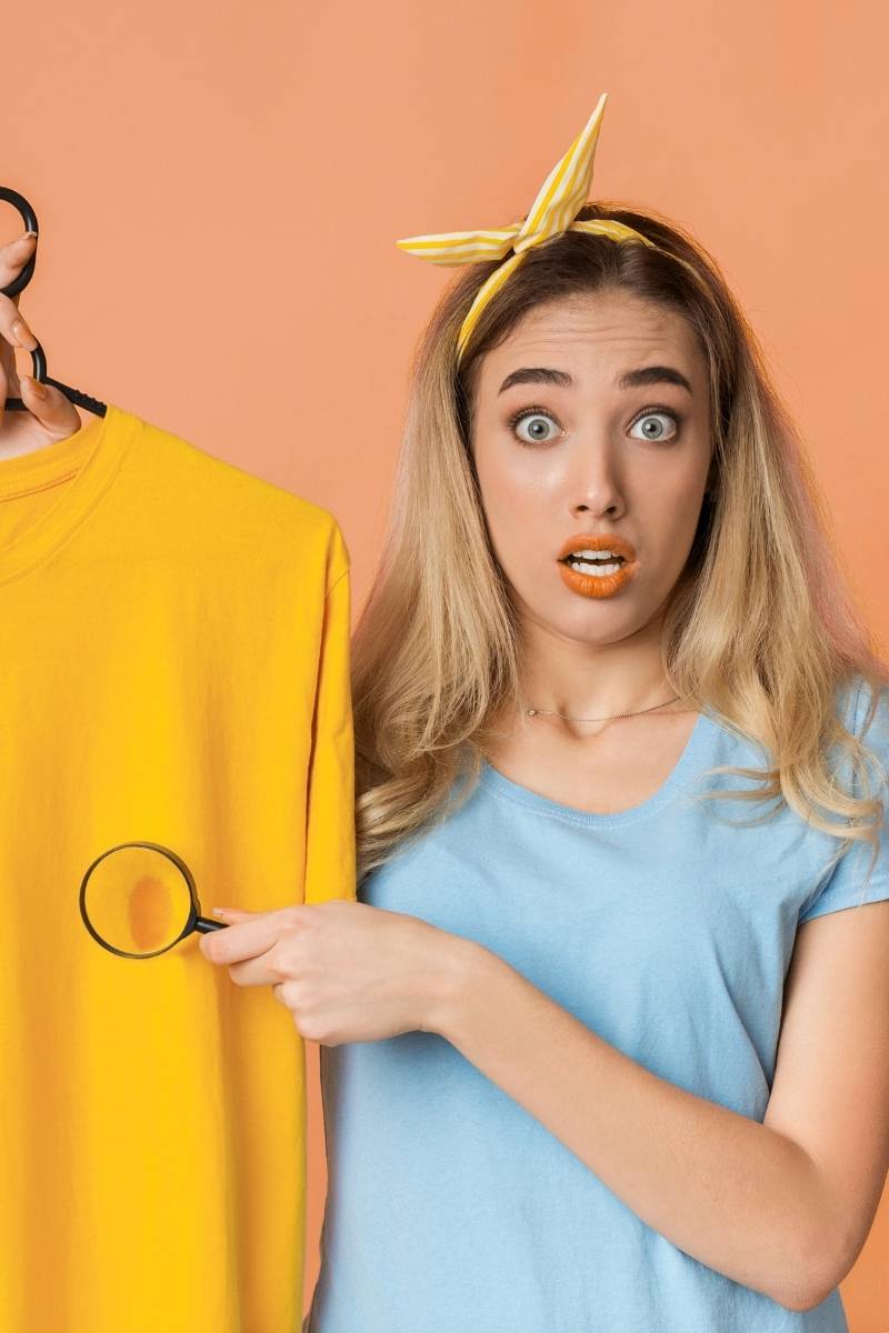 Remedio para manchas de maquillaje en la ropa