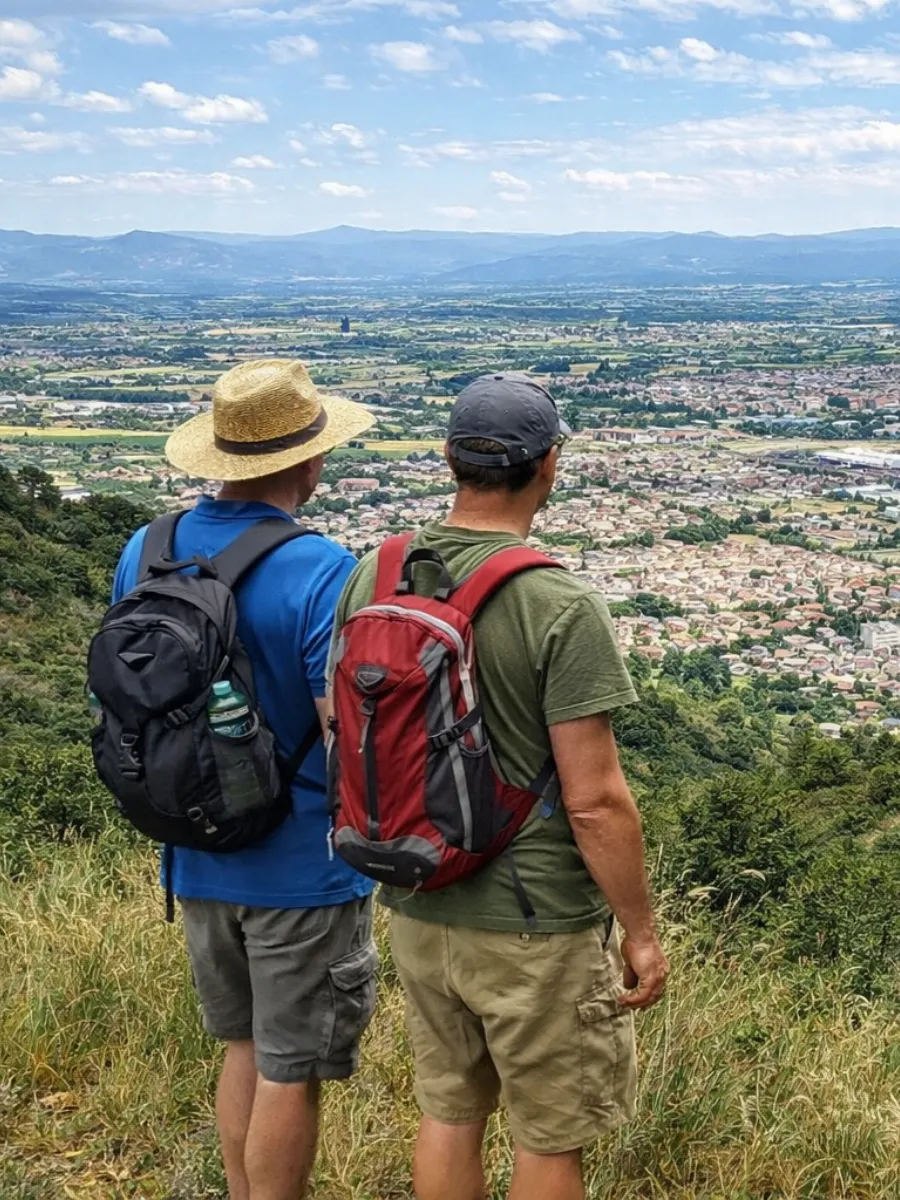 Presonas haciendo una ruta de montaña por el Monte Pajariel (Ponferrada)