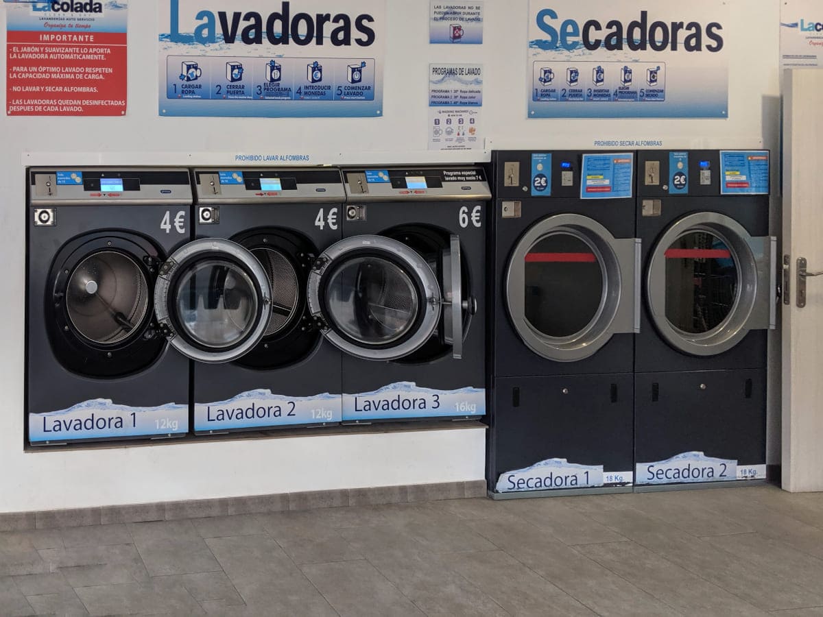 Consejos secado y etiquetas de ropa Lacolada Lavanderia Autoservicio Ponferrada | Laundry 